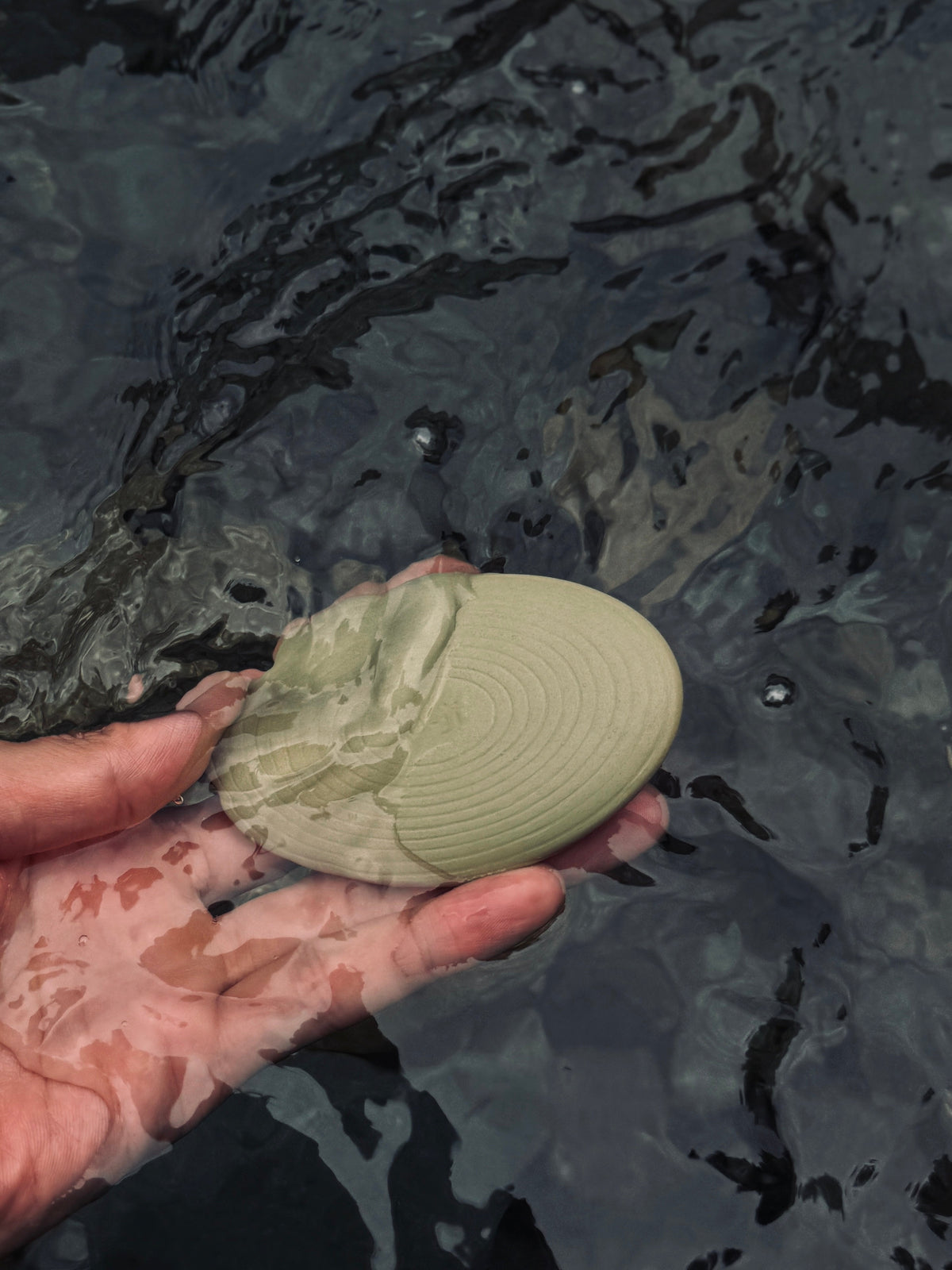 お風呂に入れるだけで、まるで家庭で湯治!? 「to-ji stone」を広めたい！